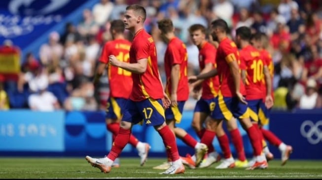 Timnas Spanyol mengawali kampanye di Olimpiade Paris 2024 dengan mulus.Skuad asuhan Santi Denia mengalahkan Maroko, 2-1 pada laga Grup C sepak bola Olimpiade 2024 di Parc des Princes, Rabu (24/7/2024) malam WIB.