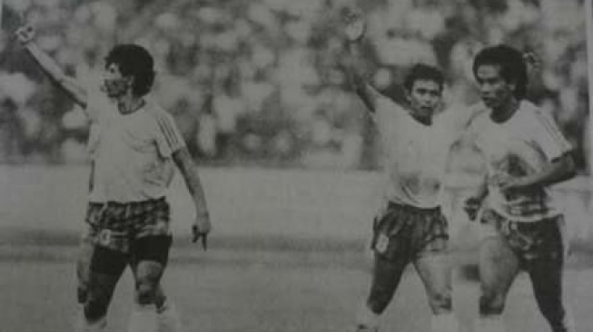 Legenda: Ajat Sudrajat Adalah Persib, Kisah Jari Tengah di Laga Lawan Arema [Facebook khotibul.umam]