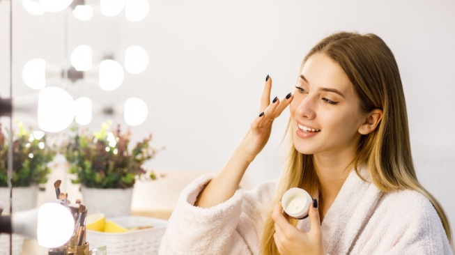 Tips Aman Pakai Retinol dan Niacinamide secara Bersamaan, Selamat Tinggal Iritasi!