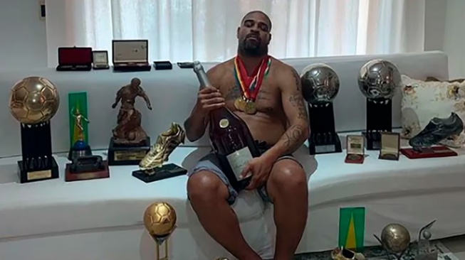 Kisah Adriano Sang Kaisar: Dianggap Dibunuh Gangster hingga Hilang di Piala Dunia 2022