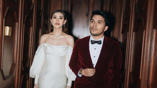 Selera Prewedding Berkelas, Aaliyah Massaid Kenakan Rancangan Desainer Langganan Artis Hollywood