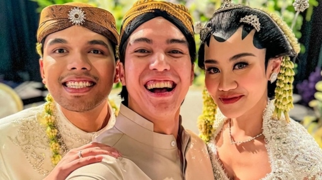 9 Adu Gaya Bridesmaid dan Groomsmen Akad Nikah Thariq Halilintar dan Aaliyah Massaid