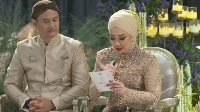 Momen Haru Akad Nikah Thariq dan Aaliyah (YouTube Thariq Halilintar)