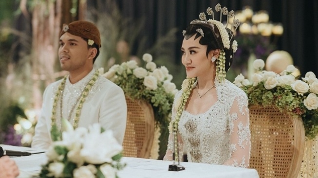 Momen Haru Akad Nikah Thariq dan Aaliyah (instagram/@thariqhalilintar)