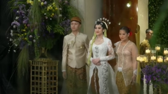 Momen Haru Akad Nikah Thariq dan Aaliyah (YouTube Thariq Halilintar)