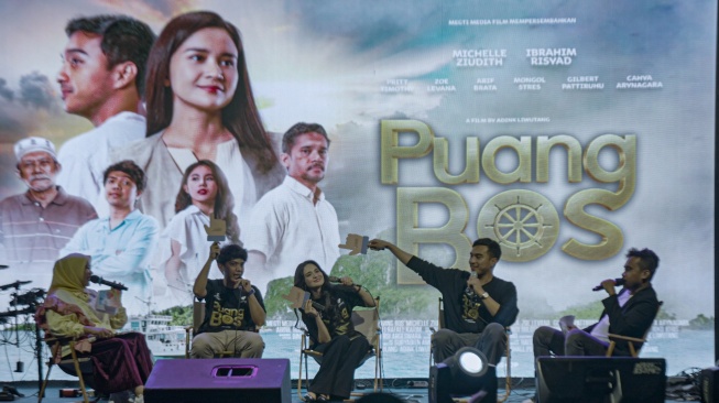 Pemain film Puang Bos di Pembukaan F8 Makassar 2024 di Anjungan Pantai Losari, Rabu (24/7/2024).