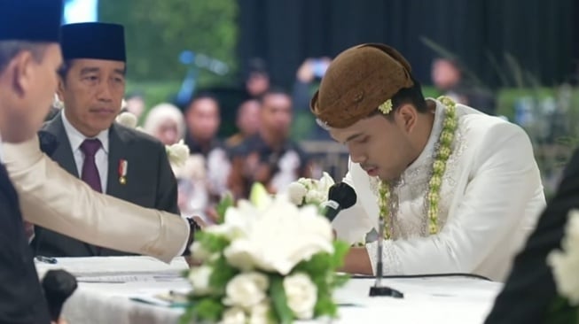 Momen Haru Akad Nikah Thariq dan Aaliyah (YouTube Thariq Halilintar)