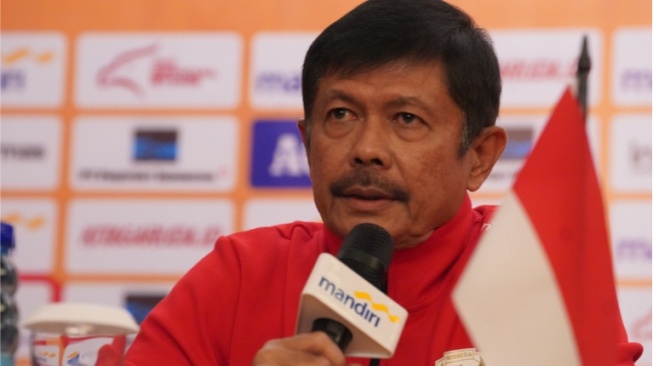 Indra Sjafri dalam konferensi pers jelang laga Indonesia lawan Malaysia dalam Piala AFF U-19 2024 (pssi.org)