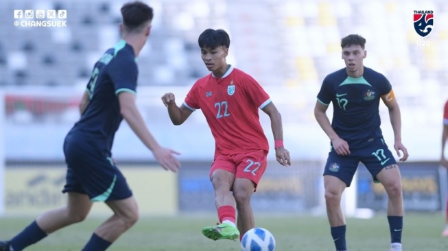 Duel Australia vs Thailand di semifinal Piala AFF U-19 2024 di Stadion Gelora Bung Tomo (GBT), Surabaya, Sabtu (27/7/2024) sore WIB. [Dok. Instagram/@changsuek]