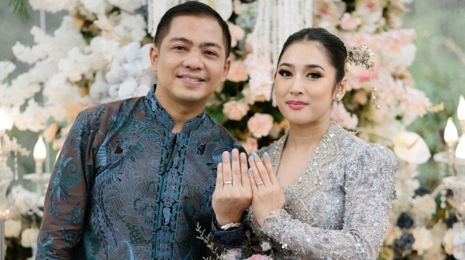 Ade Govinda Nikah Hari Ini, Calon Istrinya Ternyata Teman Syahnaz Sadiqah