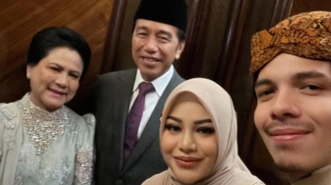 Atta Halilintar dan Aurel Hermansyah bersama Presiden Joko Widodo atau Jokowi (Instagram)