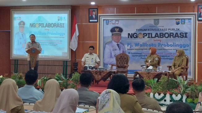 Pj. Walikota Probolinggo Bahas Pembebasan Pajak Daerah Bersama dengan Kepala OPD, Camat dan Lurah se Kota Probolinggo