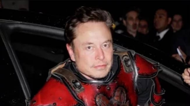 Kolase Erina Gudono dan Elon Musk (X/elonmusk)