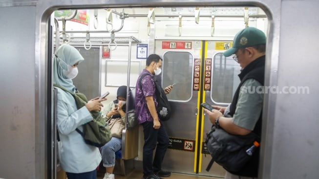 Wacana Penerapan Tarif KRL Berbasis NIK, Pengamat: Nanti Saja