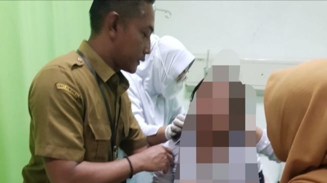 Siswa SD di Palembang Keracunan Jajanan Sekolah, 4 Orang Dilarikan ke Rumah Sakit