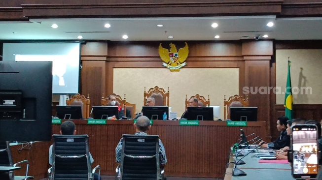 Sidang Perdana Kasus Timah, Eks Pejabat Dinas ESDM Kepulauan Bangka Belitung Didakwa Beri Izin RKAB yang Salah