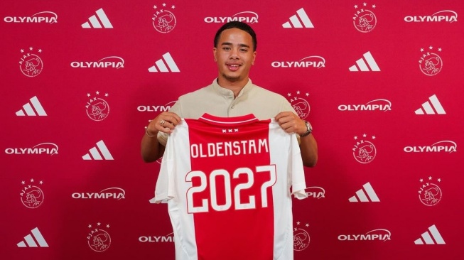 Pemain keturunan, Lyfe Oldenstam dapat kontrak dari Ajax Amsterdam. (Instagram/@lyfe.32)