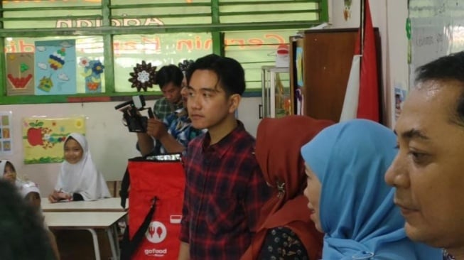 Uji Coba di Surabaya, Gibran Akui Makan Berigizi Gratis Banyak Evaluasi