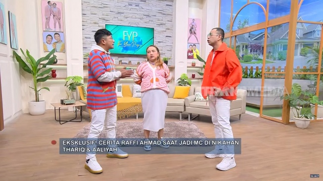 Potret Raffi Ahmad, Mpok Alpa, dan Irfan Hakim di acara FYP (YouTube/TRANS7 OFFICIAL)