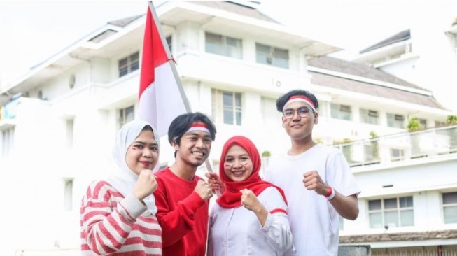 Cara Pasang Bendera Merah Putih yang Benar! Jangan Asal Pakai Tiang Pendek untuk 17 Agustus 2024