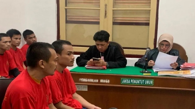 Curi Baterai Motor Listrik di Medan, 3 Pria Asal Jakarta Diseret ke Meja Hijau