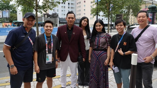 Potret AHY dan Annisa Pohan nonton Olimpade Paris 2024 (Instagram/agusyudhoyono)