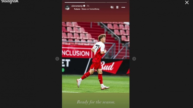 Penyerang keturunan Indonesia, Ole Romeny mengunggah pesan di Instagram Stories miliknya pasca mencetak satu gol saat FC Utrecht kalah 1-2 dari Venezia dalam laga uji coba pramusim, Jumat (2/8/2024) dini hari WIB. [Dok. Instagram/@oleromeny]