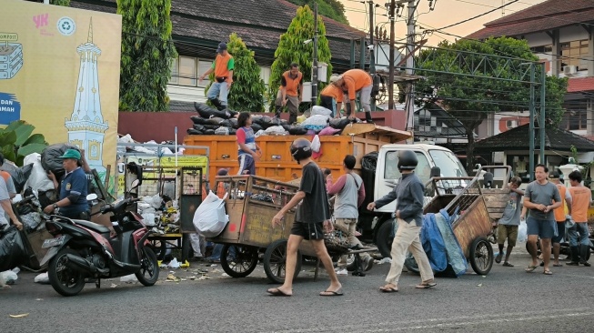 Desentralisasi Sampah di DIY Molor, TPA Piyungan Terpaksa Dibuka Lagi