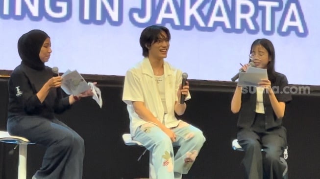 Bang Yedam dalam sesi jumpa pers sebelum acara fan meeting perdananya digelar di Jakarta International Velodrome, Jakarta Timur pada Sabtu (3/8/2024) sore. [Suara.com/Sumarni]