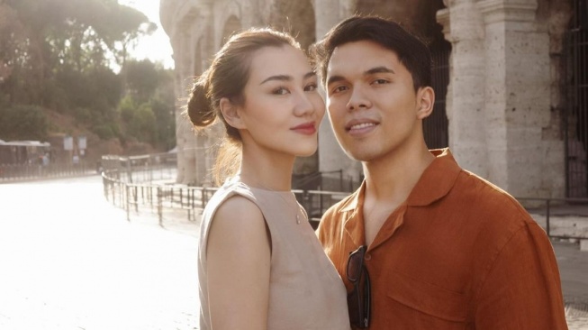 Potret Honeymoon Aaliyah Massaid dan Thariq Halilintar. (Instagram/thariqhalilintar)