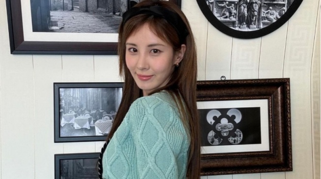 4 Ide Mix and Match OOTD ala Seohyun SNSD, Look Makin Simpel dan Memesona!