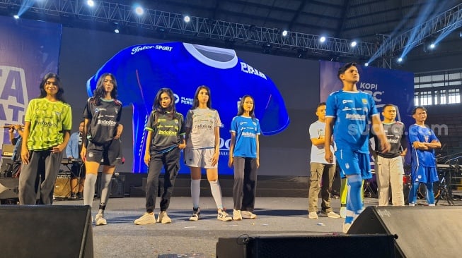 Resmi Dirilis, Ini Harga Jersey Persib Bandung Musim 2024/2025