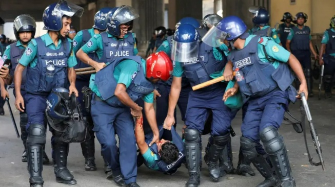 Jumlah Korban Terus Bertambah, Hampir 100 Orang Tewas dalam Bentrokan antara Mahasiswa dan Aparat di Bangladesh