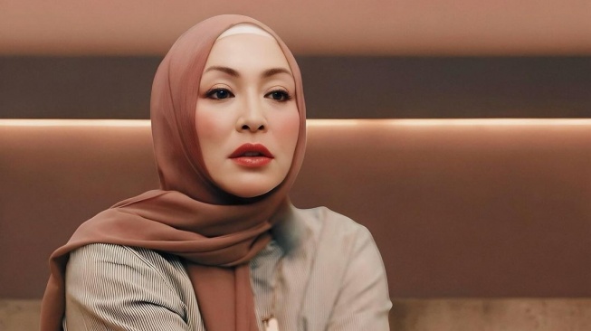 Riwayat Karier Angelina Sondakh: Eks Puteri Indonesia, Artis, Politikus, Pendakwah