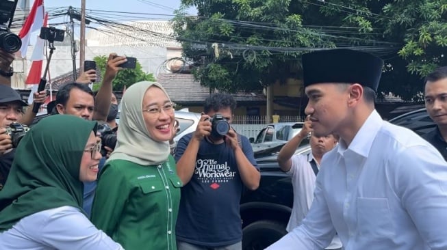 Outfit Kaesang Pangarep saat Temui Cak Imin di Kantor PKB Jadi Sorotan