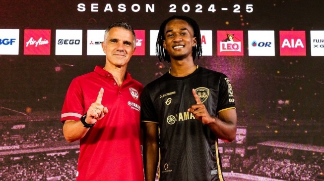 Ronaldo Kwateh bermain di Muangthong United (Instagram @MuangthongUnited)