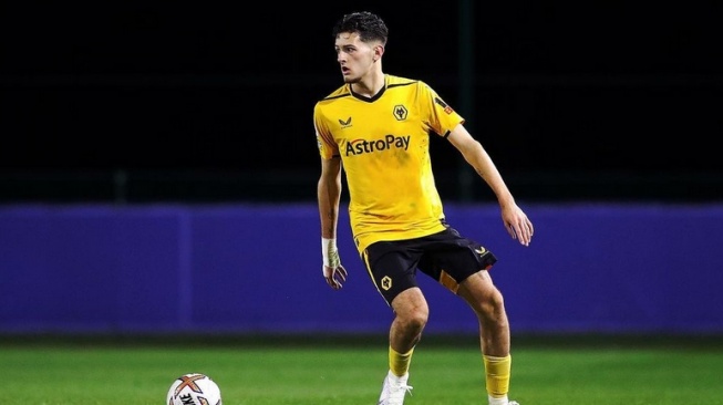 Justin Hubner Saat Membela Wolverhampton Wanderers U-21. (instagram.com/justinhubner5)