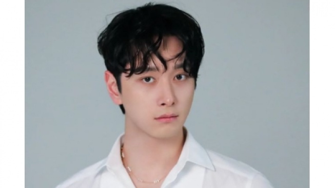 Usung Genre Romansa, Chansung 2PM Dikonfirmasi Bintangi Film Jepang Terbaru