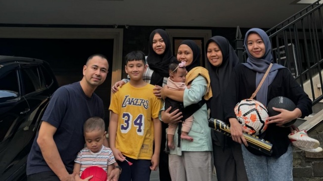 Baby Lily Menangis saat Diusili Rayyanza, Sikap Suster Anak-anak Raffi dan Nagita Banjir Kritik: Mohon Peka Sedikit