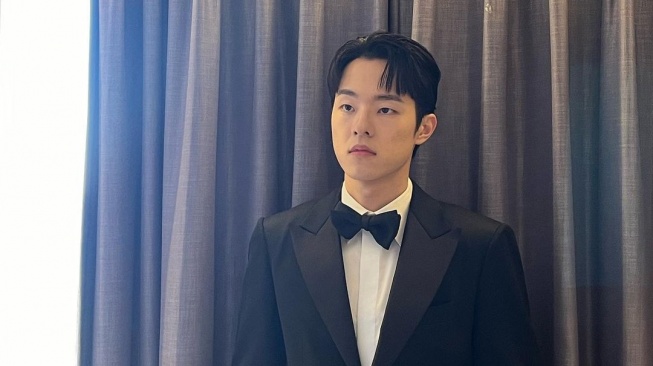 Kim Dong Hwi Berangkat Wajib Militer Akhir Bulan Depan