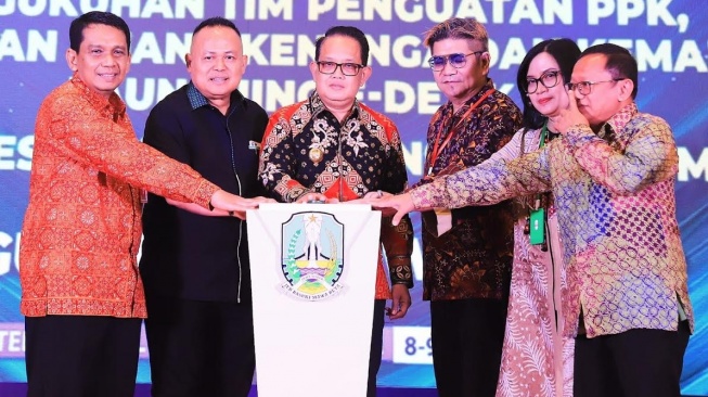 Buka Rakorkesda Jatim 2024, Pj. Gubernur Adhy Ungkap Angka Harapan Hidup Jatim Naik dan Kasus Stunting Terus Turun