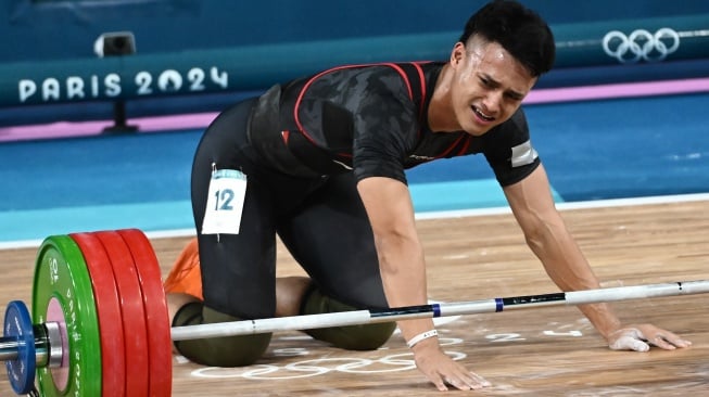 Cerita di Balik Air Mata Rizki Juniansyah, Cetak Sejarah di Olimpiade Paris 2024