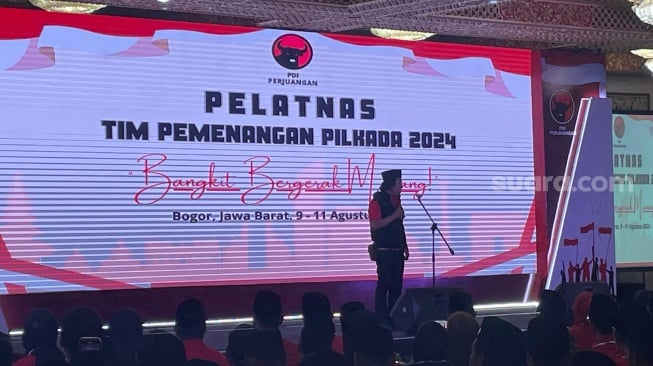 Ganjar, Pramono Anung hingga Bambang Pacul Beri Pelatihan Tim Pilkada, Adian ke Kader-kader PDIP: Jangan Disia-siakan!