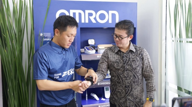 Jaga Kesehatan Jantung dengan OMRON Experience Center Terbaru di Palembang