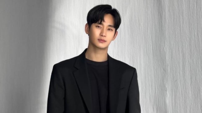 Potret Kim Soo Hyun (Instagram/@soohyun_k216)