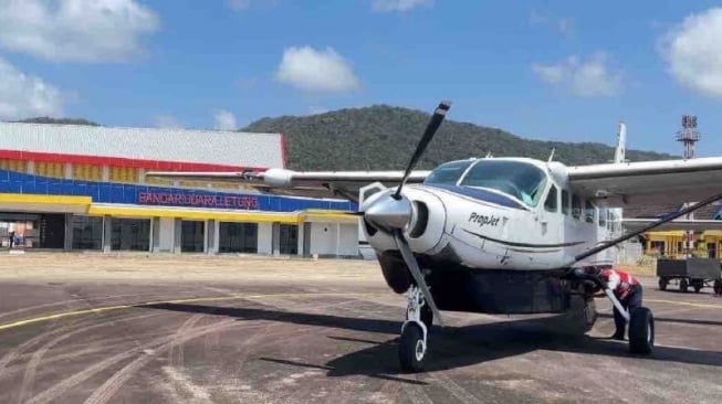 Makin Dilirik, Wisatawan Mulai Ramai ke Anambas Lewat Bandara Letung