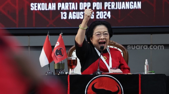 Megawati Lecut Semangat Kader Jelang Pilkada Serentak: Kerja Turun Ke Bawah, Bonding Dengan Rakyat!