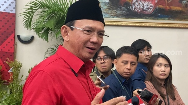 Spill Nasib Anies di Pilkada Jakarta, Ahok: PDIP Mustahil Usung Orang Luar Selama Kader Siap