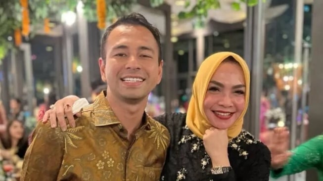 Raffi Ahmad dan ibu mertua, Rieta Amilia (Instagram)