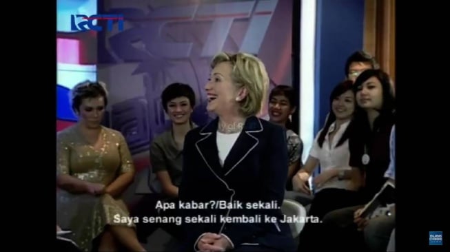 Hillary Clinton sepanggung bareng Agnez Mo di acara Dahsyat (Instagram/agnezmo/YouTube/RCTI)